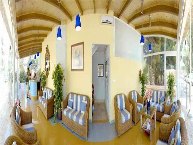 Poseidon II Apartments Figueretas
